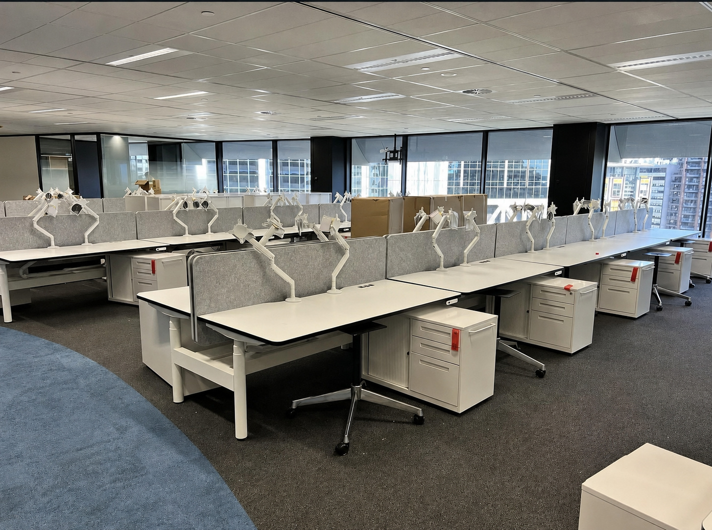 Complete workstation installation